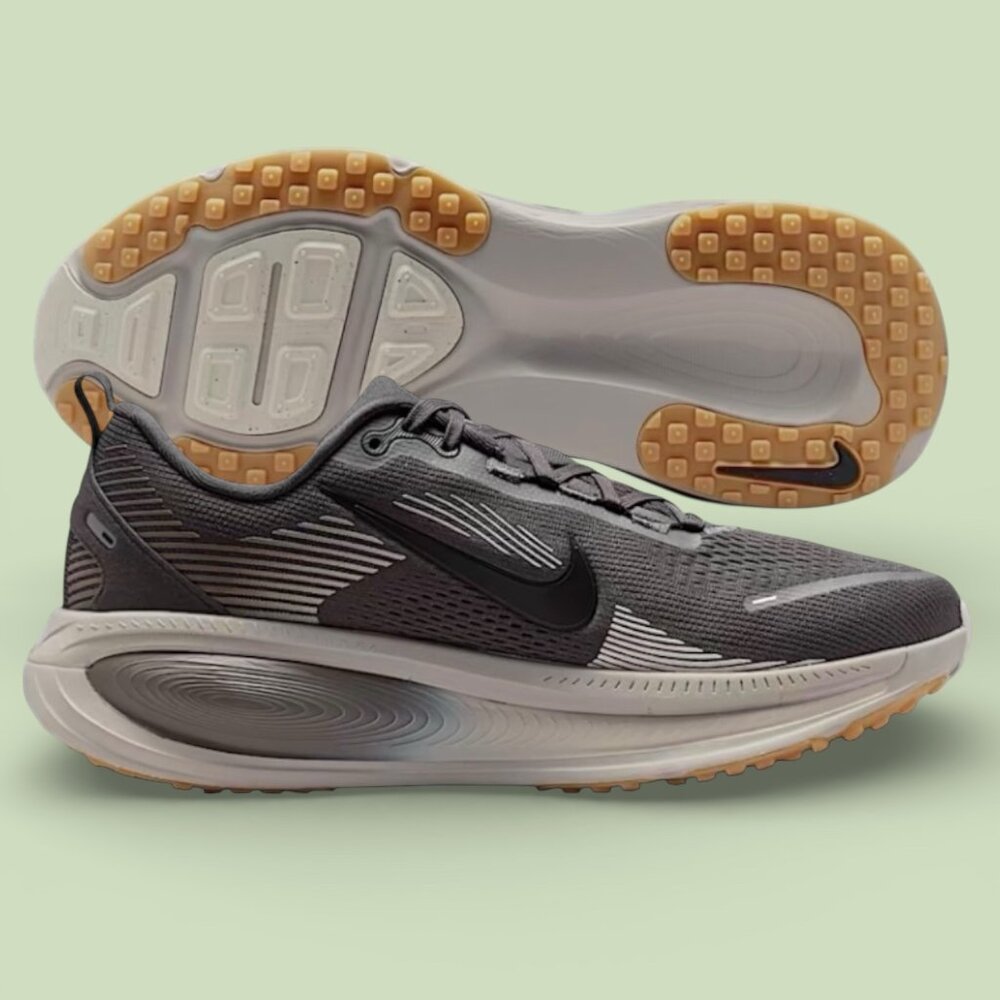 Nike Vomero 18 Medium Ash/College/Gum Mens Running Shoes HM6803-215 (NEW)